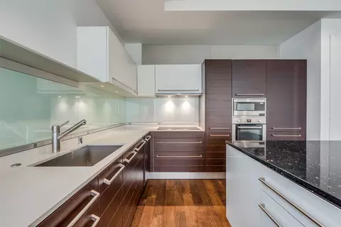 2408 Victory Park Ln #1040, Dallas, TX 75219