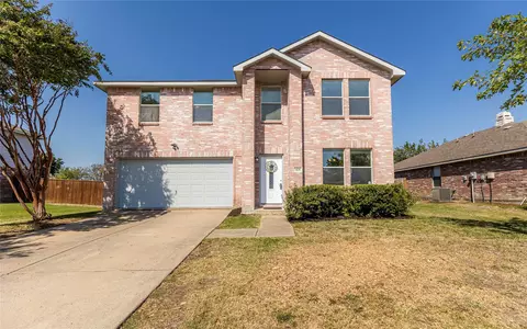 1106 Lowndes Ln, Wylie, TX 75098