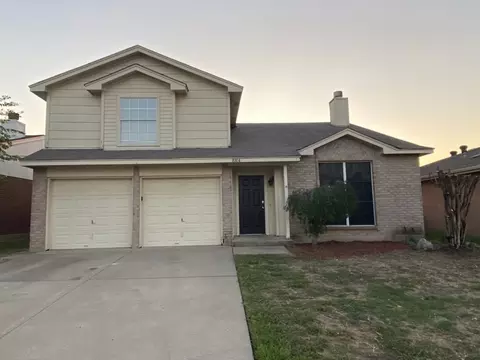 8804 Limestone Dr, Fort Worth, TX 76244