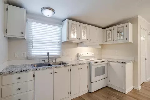9208 1st St, Joshua, TX 76058