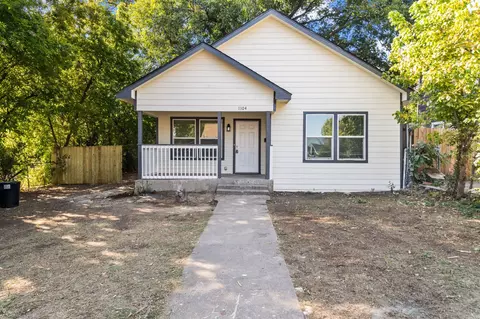 1104 E Jessamine St, Fort Worth, TX 76104