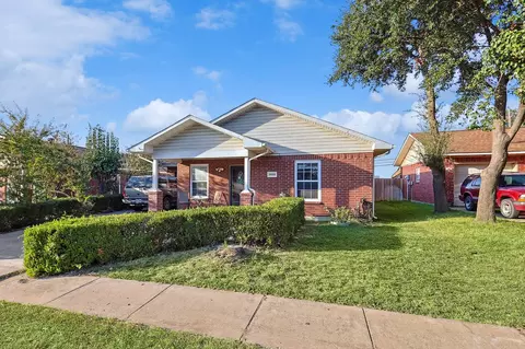 2533 Poinciana Pl, Dallas, TX 75212