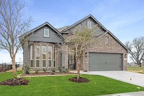 383 Paddle Boat Dr, Granbury, TX 76049