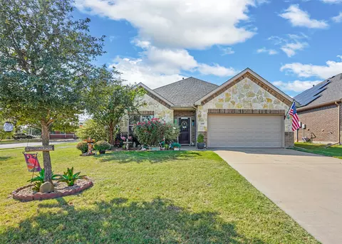 600 Beechwood Dr, Greenville, TX 75402