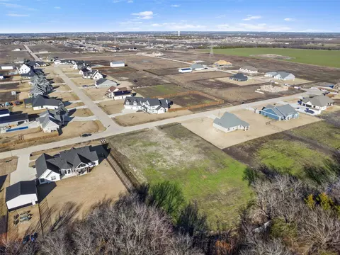 1002 Declaration Dr, Nevada, TX 75173 photo 3