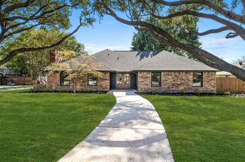 533 Briarglen Dr, Coppell, TX 75019