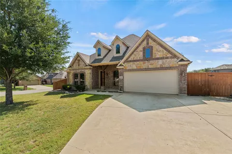 101 Aztec Ct, Waxahachie, TX 75165
