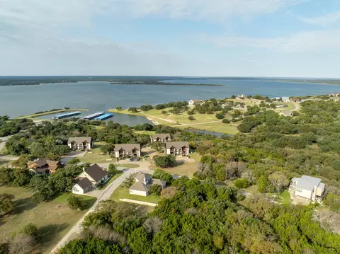 41073 Heartwood Cir, Whitney, TX 76692