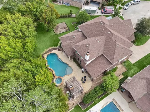 9251 Charles St, Lantana, TX 76226