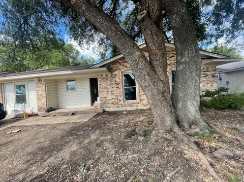 901 Bay Shore Dr, Garland, TX 75040