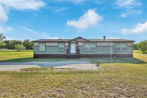 2101 2nd Ave, Mineral Wells, TX 76067