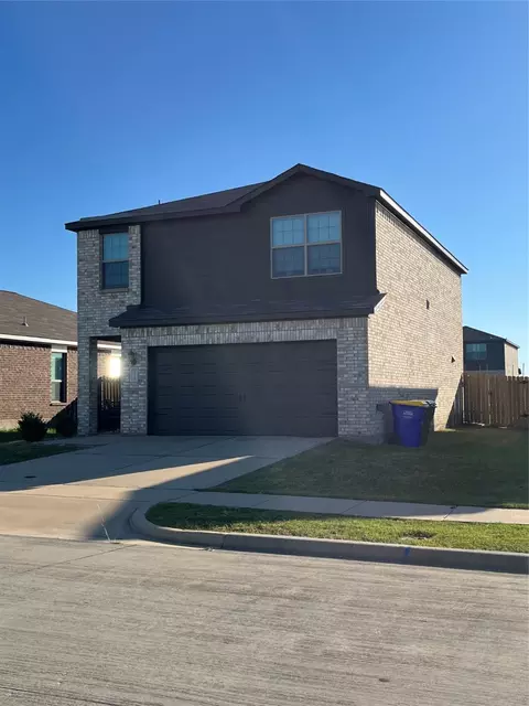 2013 Churchill Downs Dr, Seagoville, TX 75159