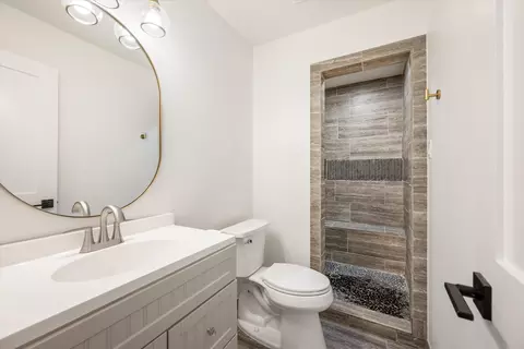 Bath - 1 Echo Cv, Grapevine, TX 76051 photo 4 of 7