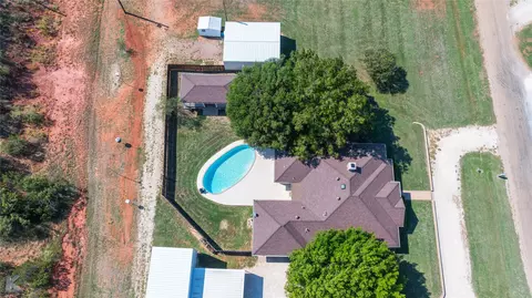 373 Country Pl S, Abilene, TX 79606