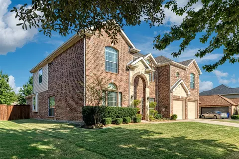 105 Silverwood Dr, Mansfield, TX 76063