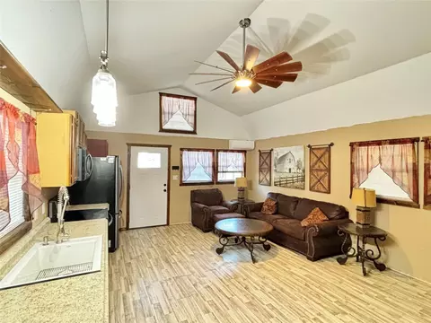 445 Comanche, Quitman, TX 75783 photo 5