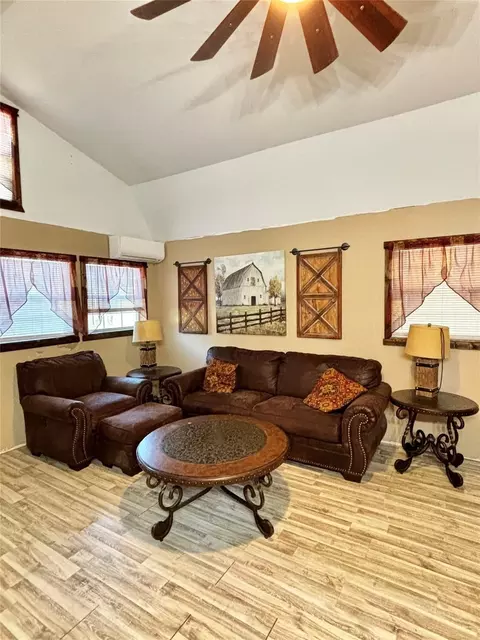 445 Comanche, Quitman, TX 75783 photo 6