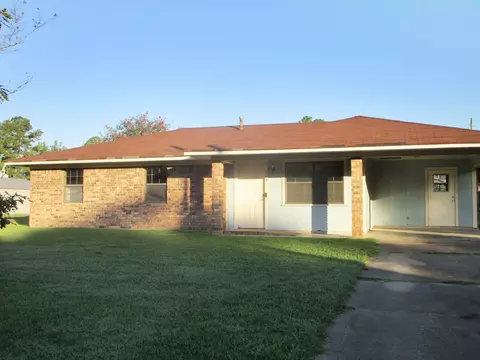 133 Meadow Dr, Mansfield, LA 71052