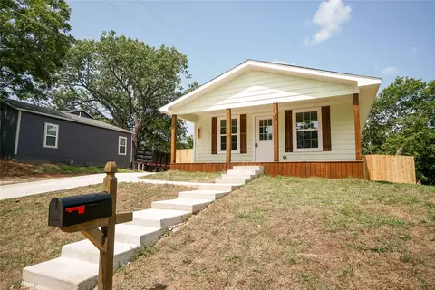 811 S Travis St, Denison, TX 75021