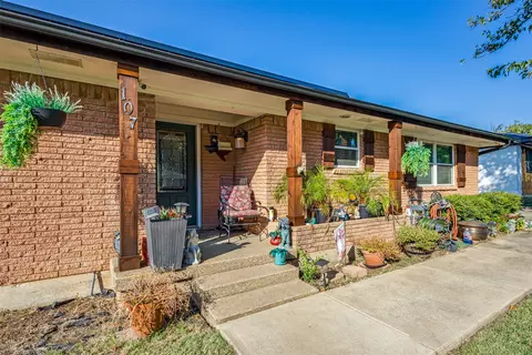 Exterior - 107 E 5th St, Prosper, TX 75078 photo 5 of 8