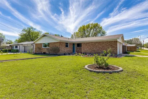 1200 Estes St, Benbrook, TX 76126