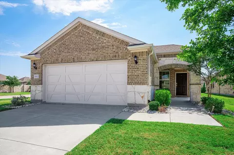 928 Rough Hollow Dr, Mckinney, TX 75071