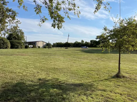 502 Cody Ln, Southmayd, TX 75092