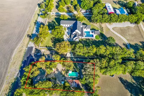 880 E Winningkoff Rd, Lucas, TX 75002