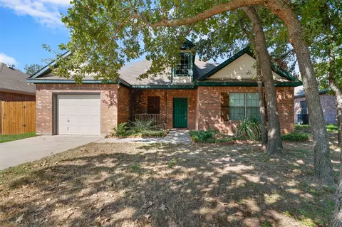 811 Driftwood Dr, Shady Shores, TX 76208