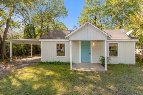 611 Lamar St, Sulphur Springs, TX 75482