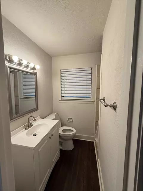 2925 Needles St, Euless, TX 76040 photo 11