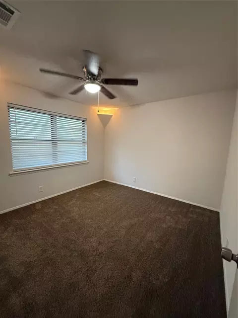 2925 Needles St, Euless, TX 76040 photo 13