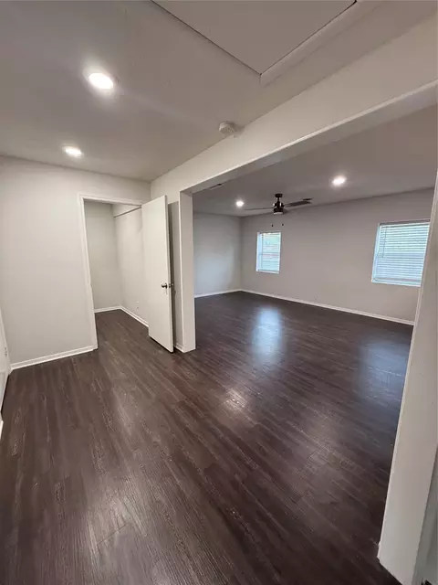 2925 Needles St, Euless, TX 76040 photo 5