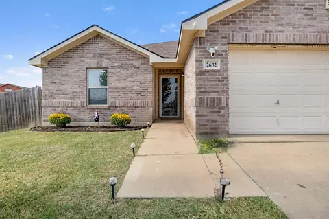 2632 Castle Pines Dr, Burleson, TX 76028