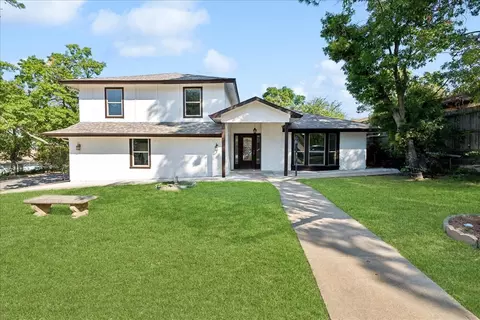 2221 W Sanford St, Arlington, TX 76012