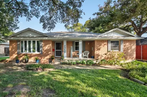 2346 Saint Francis Ave, Dallas, TX 75228