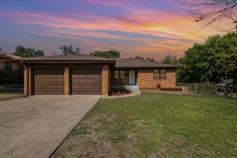 829 Calcutta Dr, Dallas, TX 75241