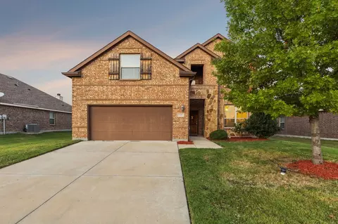 130 Acadia Ln, Forney, TX 75126