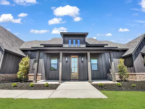 3410 Farm Land Ct, Granbury, TX 76048