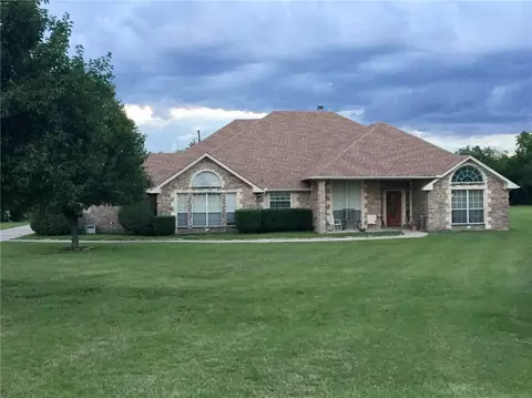 10495 W Dublin Dr, Talty, TX 75126