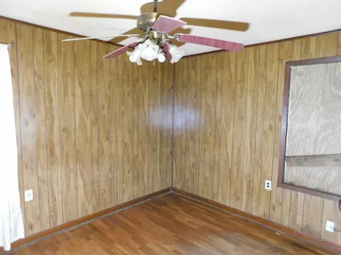 Bedroom - 303 Center Park Dr, Springhill, LA 71075 photo 7 of 8