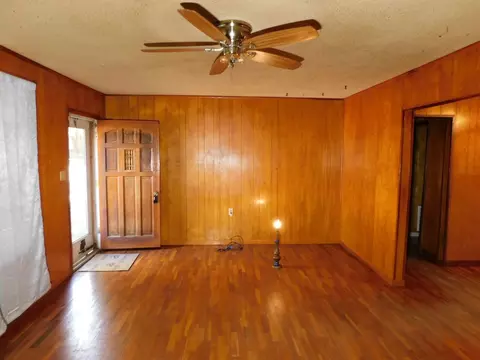 Living - 303 Center Park Dr, Springhill, LA 71075 photo 3 of 3
