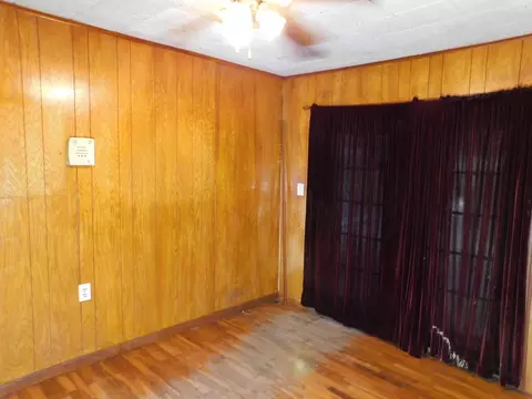 Living - 303 Center Park Dr, Springhill, LA 71075 photo 1 of 3