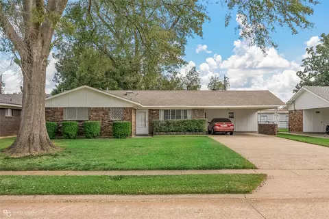 2016 Shady Grove Dr, Bossier City, LA 71112