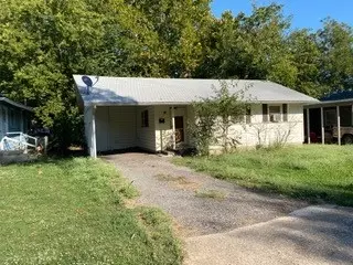 809 S Vaden St, Sherman, TX 75090