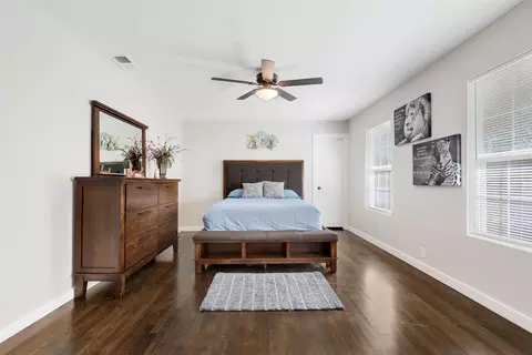 Bedroom - 204 Walnut St, Terrell, TX 75160 photo 1 of 3
