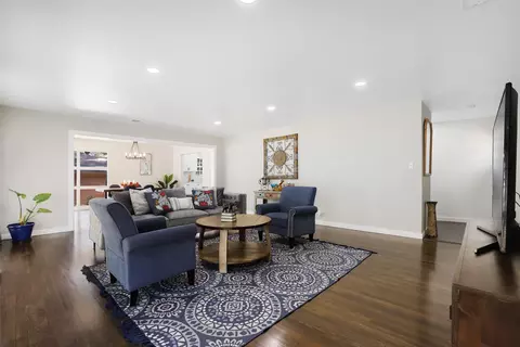 Living - 204 Walnut St, Terrell, TX 75160 photo 2 of 3