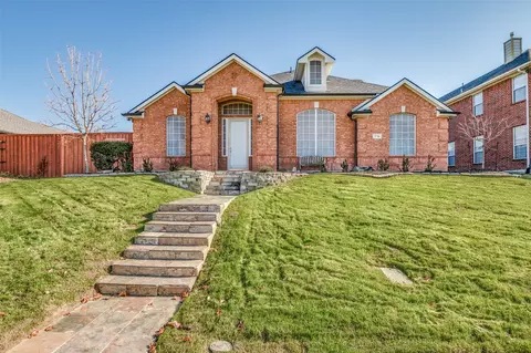 3756 Menard Dr, Carrollton, TX 75010