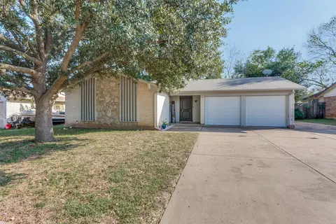 1117 Lee Ann St, Crowley, TX 76036