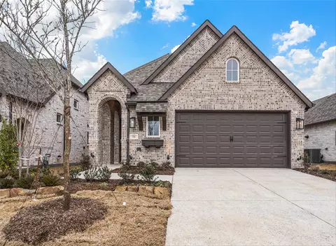 1564 Whispering Meadow Dr, Van Alstyne, TX 75495